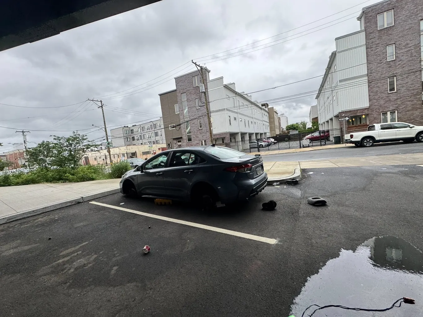 Stolen wheels - rear view